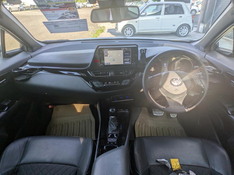 TOYOTA C-HR 2021/10