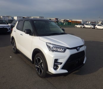 TOYOTA RAIZE 2025/10