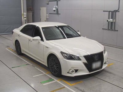 TOYOTA CROWN 2015/8