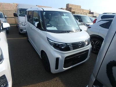 NISSAN ROOX 2025/5