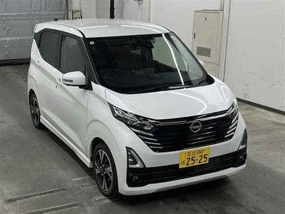 NISSAN DAYZ 2025/5