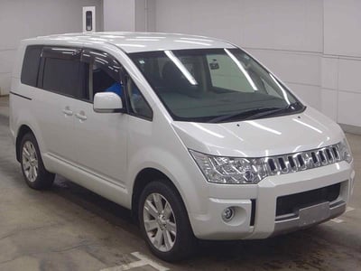 MITSUBISHI DELICA D5 2018/6