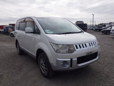 MITSUBISHI DELICA D:5 2010/1