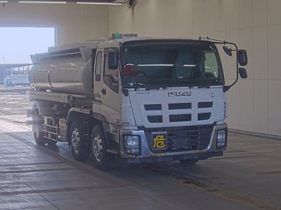 ISUZU GIGA 2015/8