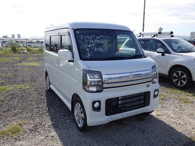 SUZUKI EVERY WAGON 2025/9