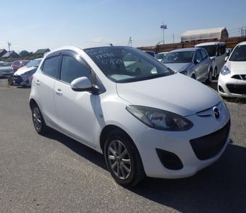 MAZDA DEMIO 2014/8