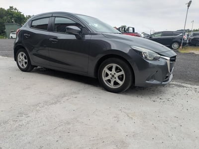 MAZDA DEMIO 2015/10