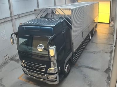 MITSUBISHI FUSO 2010/8