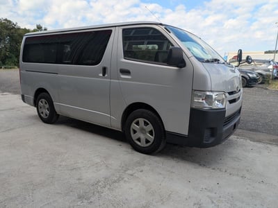 TOYOTA HIACE 2020/1