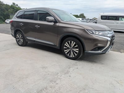 MITSUBISHI OUTLANDER 2019/3