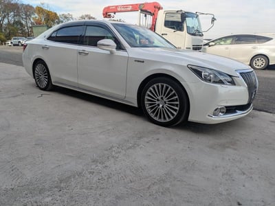 TOYOTA CROWN MAJESTA 2014/2