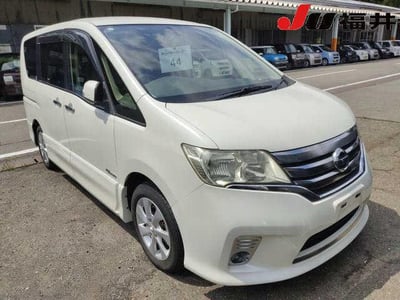 NISSAN SERENA 2013/1