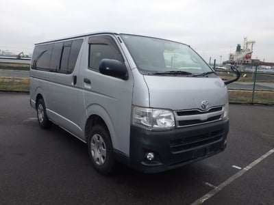 TOYOTA REGIUSACE 2012/2