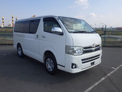 TOYOTA HIACE 2012/9