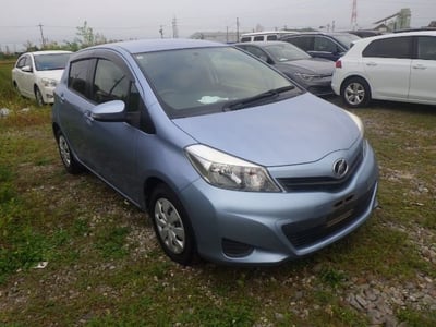 TOYOTA VITZ 2014/3
