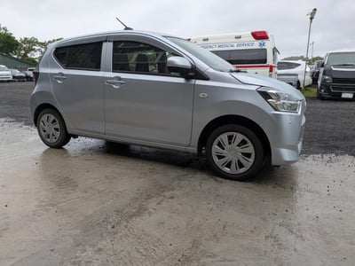 DAIHATSU MIRA E:S 2021/4