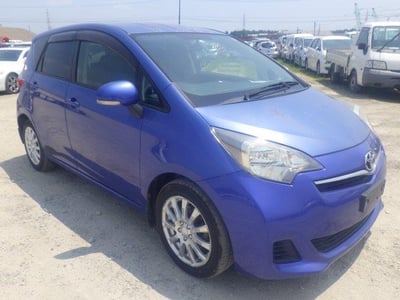 TOYOTA RACTIS 2012/3