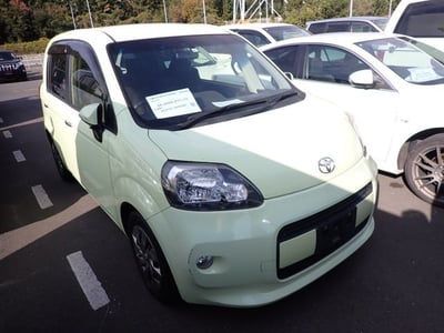 TOYOTA PORTE 2013/4