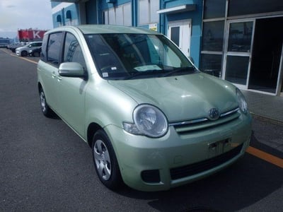 TOYOTA SIENTA 2009/11