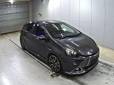 TOYOTA AQUA 2014/12