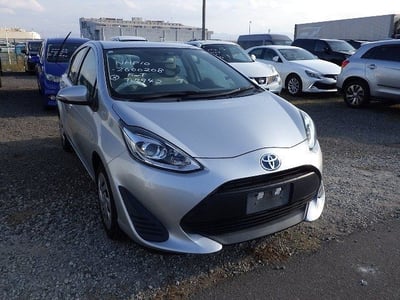 TOYOTA AQUA 2018/11