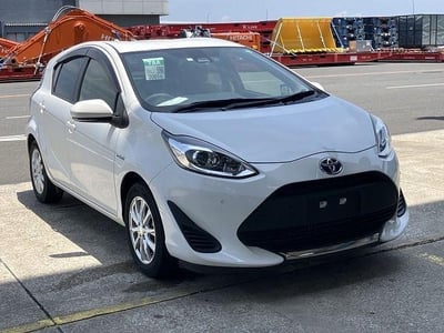 TOYOTA AQUA 2020/5