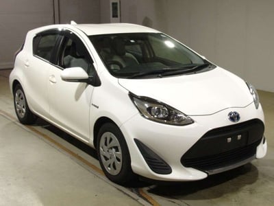 TOYOTA AQUA 2020/7