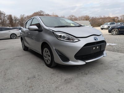 TOYOTA AQUA 2021/5
