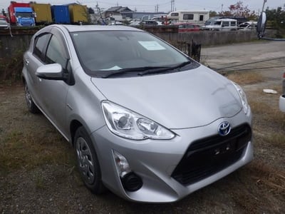 TOYOTA AQUA 2017/5