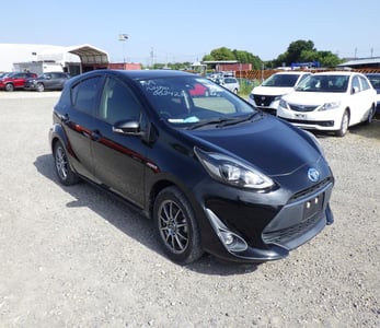 TOYOTA AQUA 2017/7