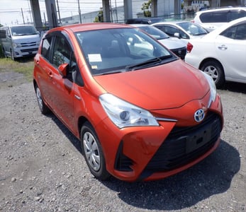 TOYOTA VITZ 2017/3