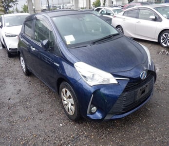 TOYOTA VITZ 2019/3