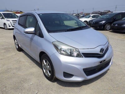 TOYOTA VITZ 2012/7