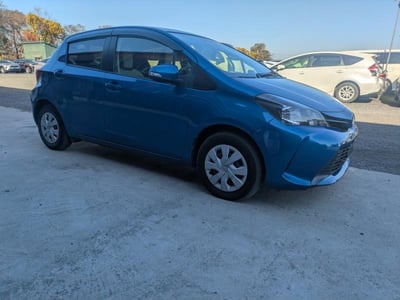 TOYOTA VITZ 2015/8