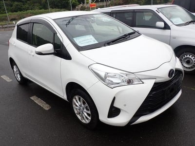 TOYOTA VITZ 2018/4