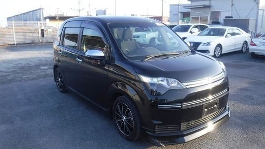 TOYOTA SPADE 2019/2