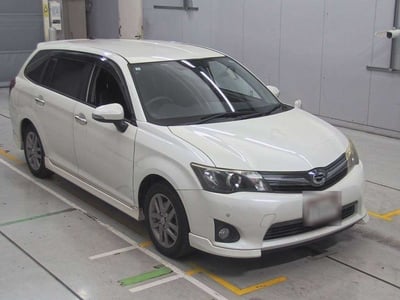 TOYOTA COROLLA FIELDER 2013/4