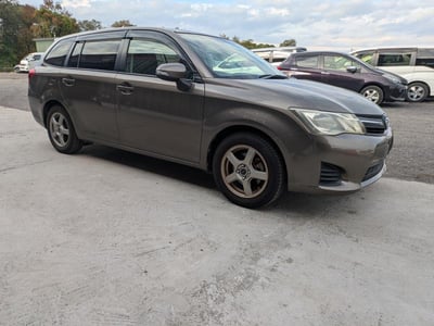 TOYOTA COROLLA FIELDER 2013/9