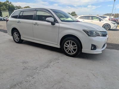 TOYOTA COROLLA FIELDER 2013/2