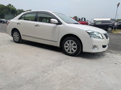 TOYOTA PREMIO 2022/10