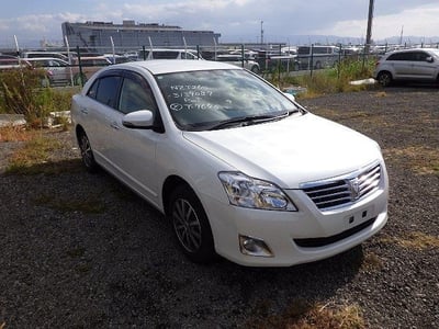 TOYOTA PREMIO 2014/3