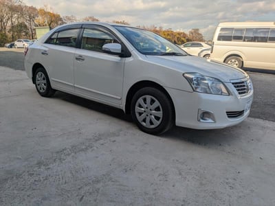 TOYOTA PREMIO 2015/12