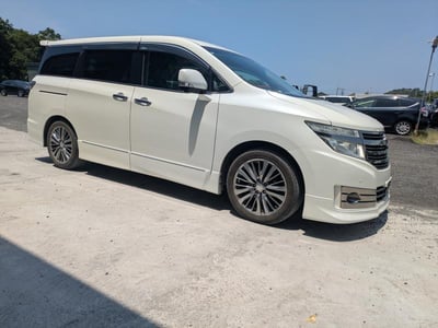 NISSAN ELGRAND 2013/4