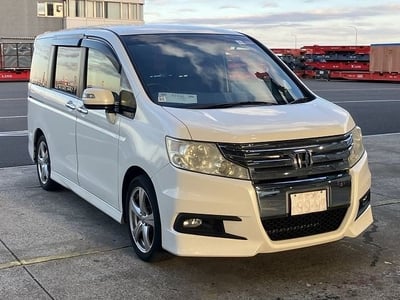 HONDA STEPWGN SPADA 2012/2