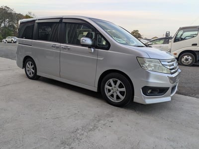 HONDA STEPWGN 2013/2