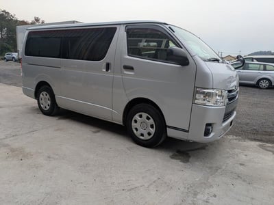 TOYOTA REGIUSACE 2015/12