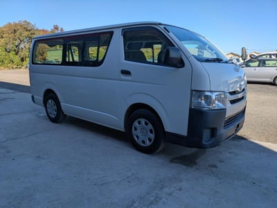 TOYOTA REGIUSACE 2016/6