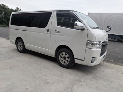 TOYOTA HIACE 2019/1