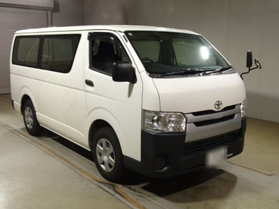 TOYOTA REGIUSACE 2019/4