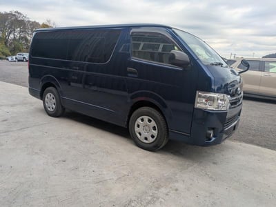 TOYOTA HIACE 2020/1